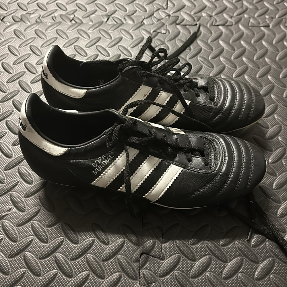 Adidas Copa Mundial (Men)